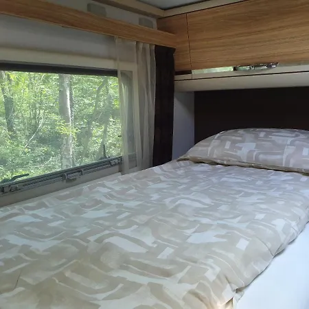 Camping-car Dans Les Bois خيمة فخمة